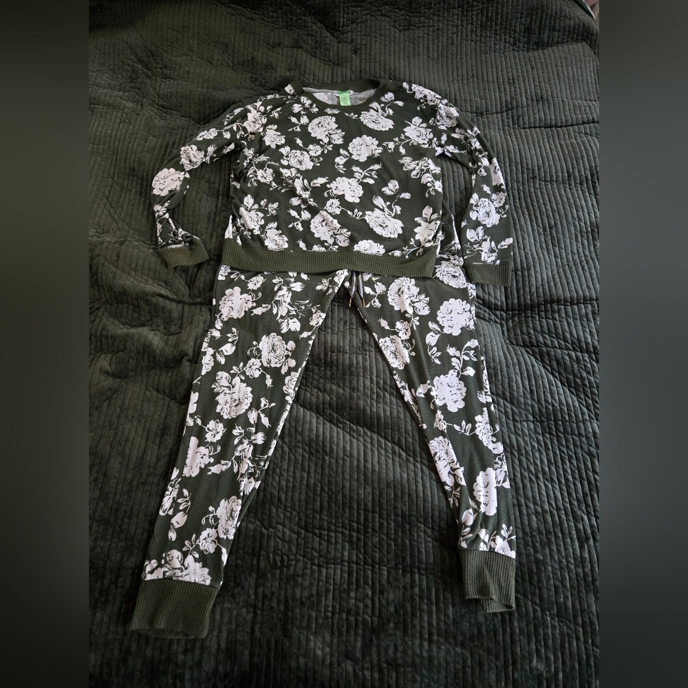 Honeydew Floral Print Women's Pajama Set Large